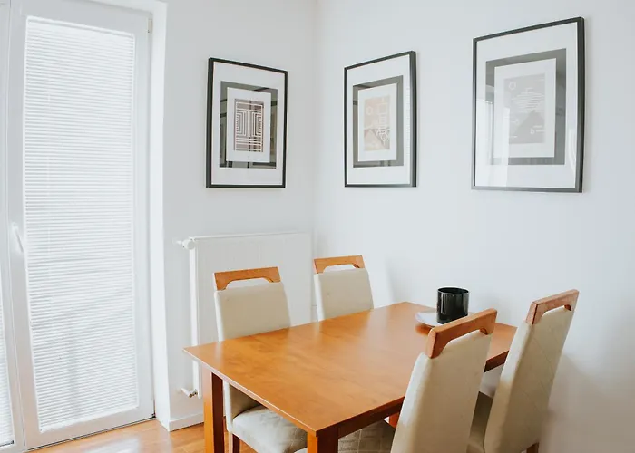 Kukorelli * Bratislava